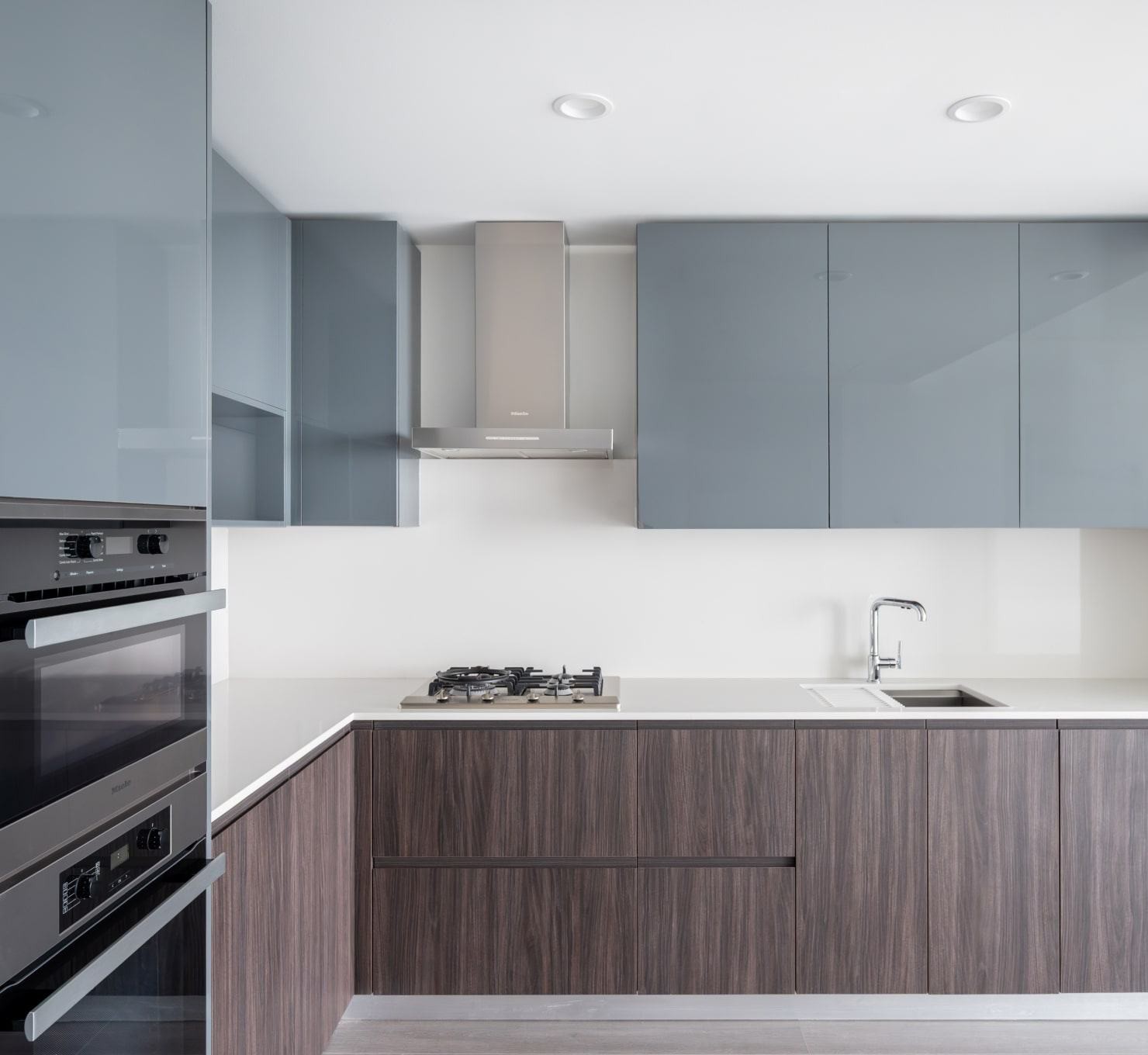 Italian kitchen with integrated appliances